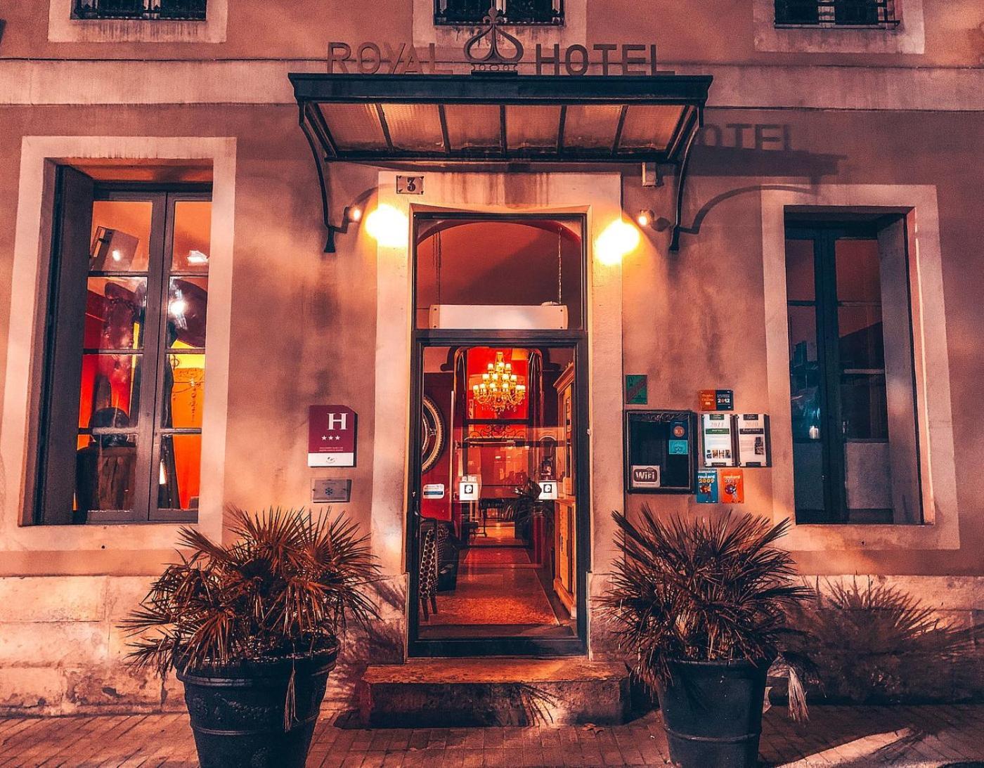 Royal Hotel Νιμ Εξωτερικό φωτογραφία